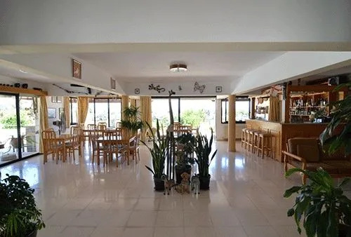 Chrysafinia Hotel Apts