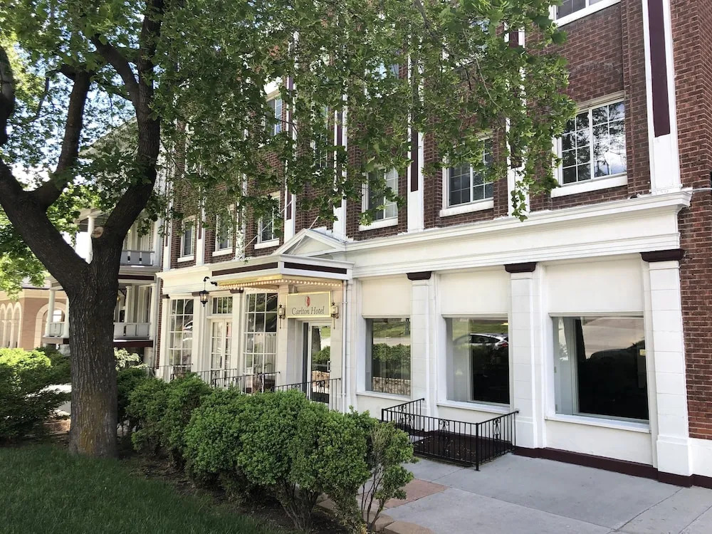 The Carlton Hotel
