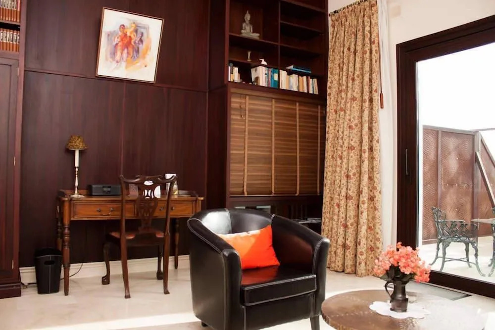 Hotel Villarocamar