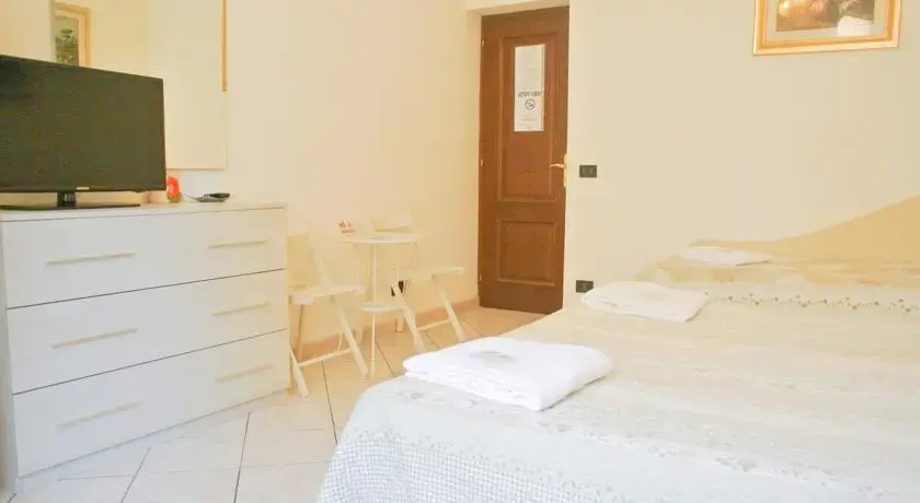 LarissaRooms