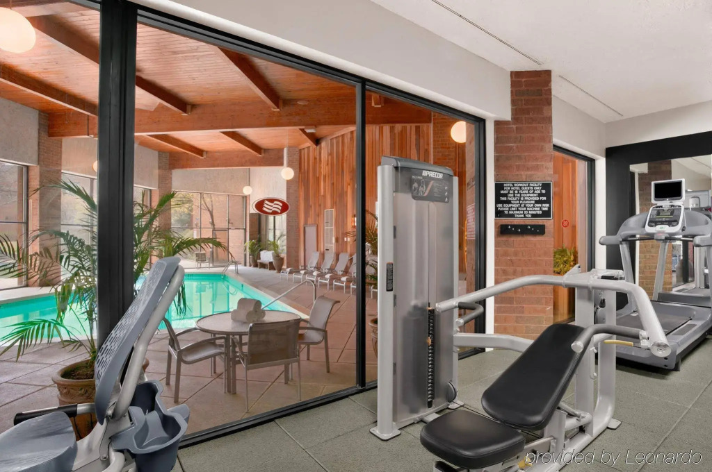 Crowne Plaza Columbus North - Worthington by IHG