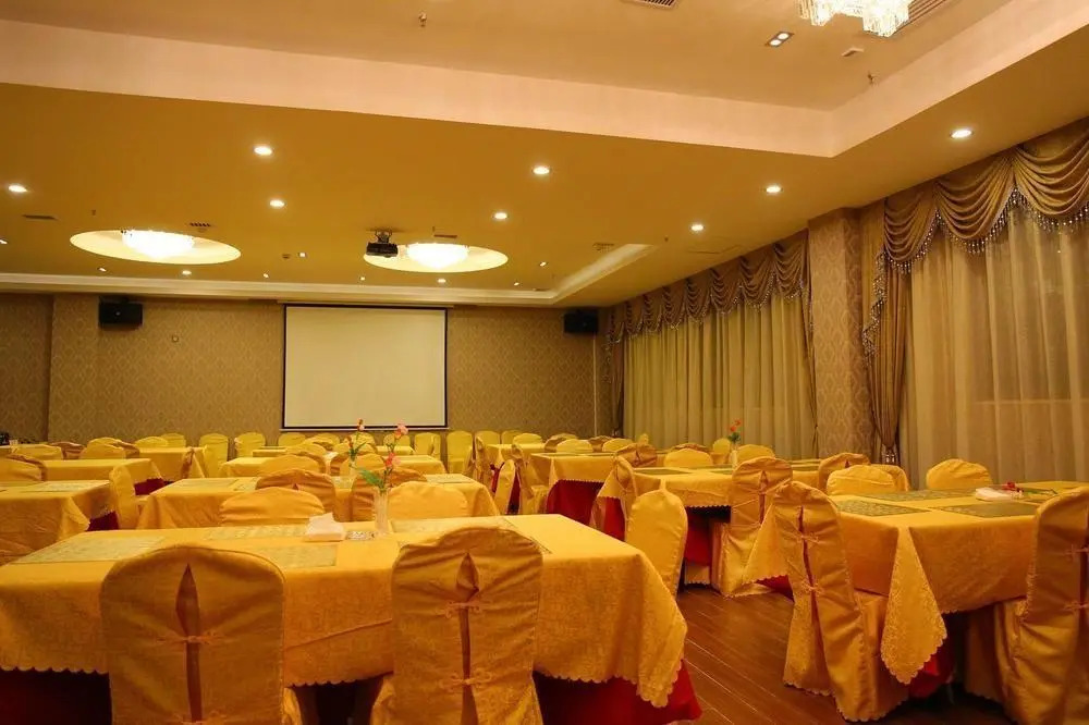 OmanTon Hotel