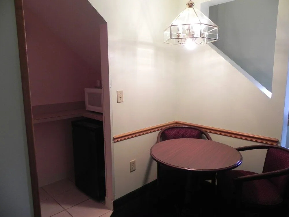 Motel 6 Lake George, NY Adirondacks