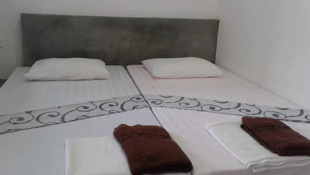 WalkiN Guest House