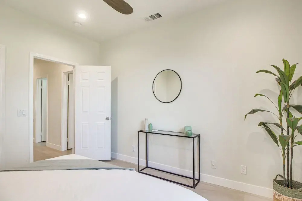 Indio Oasis w/ Heated Saltwater Pool + Hot Tub!