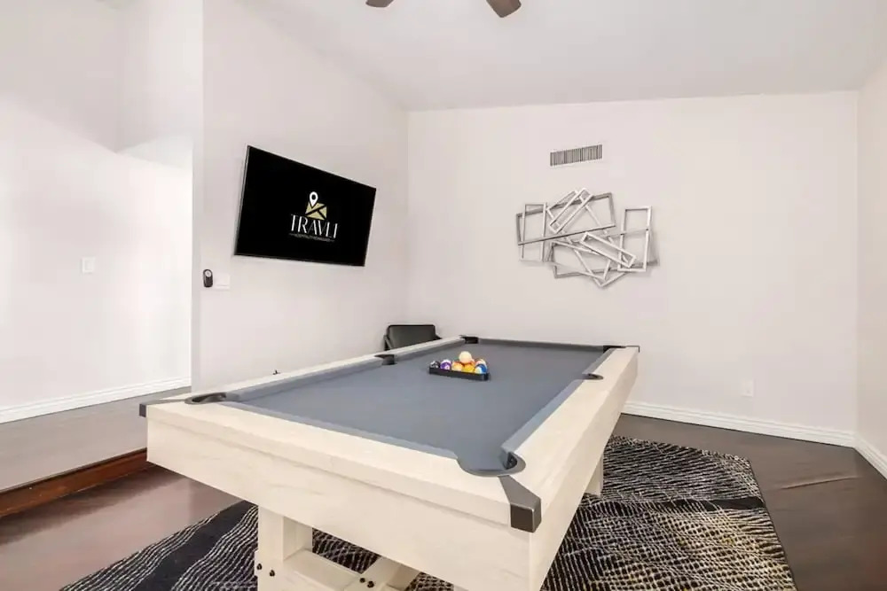 La Vieve Family Oasis-free Htd Pool-billiards-bbq