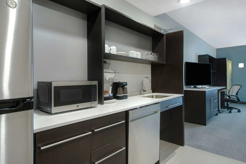 Home2 Suites By Hilton Grand Rapids Airport