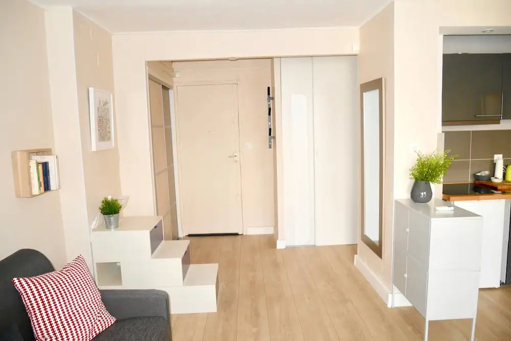 Studio in Marseille, With Furnished Balcony and Wifi - 2 km From the B