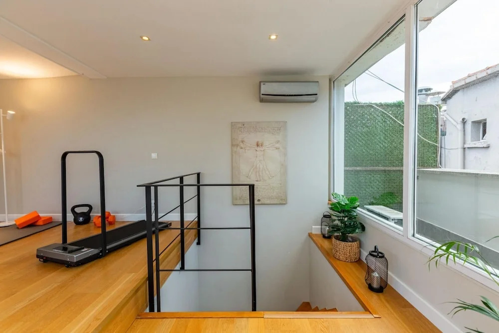 Mesmerizing Flat With Bosphorus View
