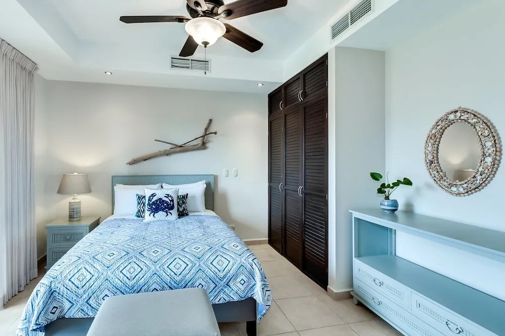 5th Flr Ocean View Penthouse With 2 Level Balcony