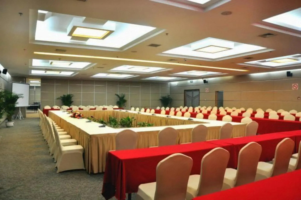 Yangling International Conference & Exhibition Center Hotel