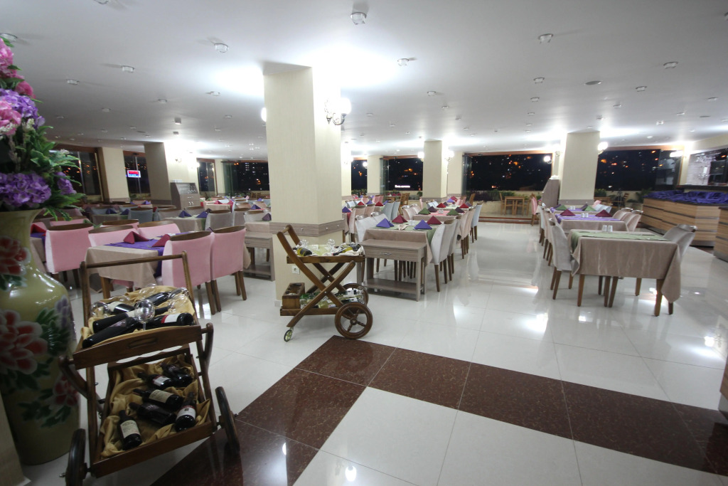 Grand Corner Boutique Hotel