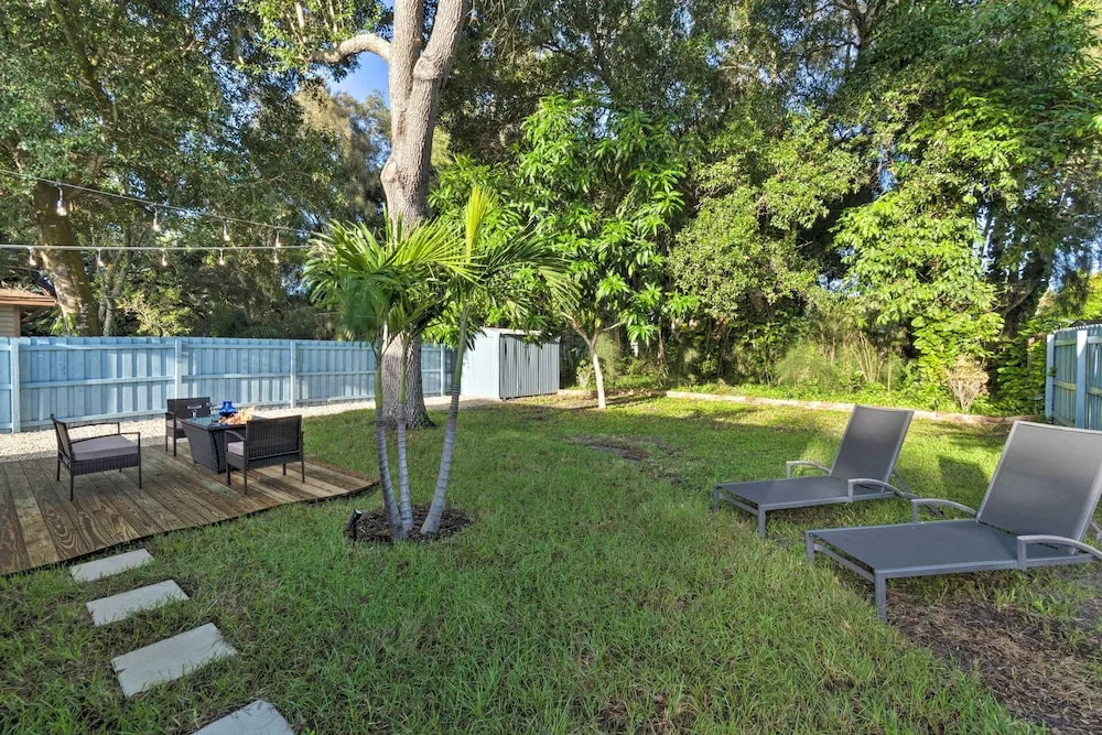 Charming Vacation Rental: Close to Downtown!