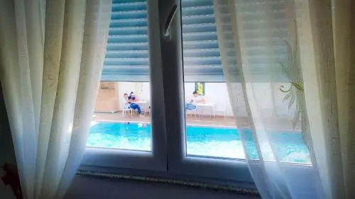 Brian Hotel