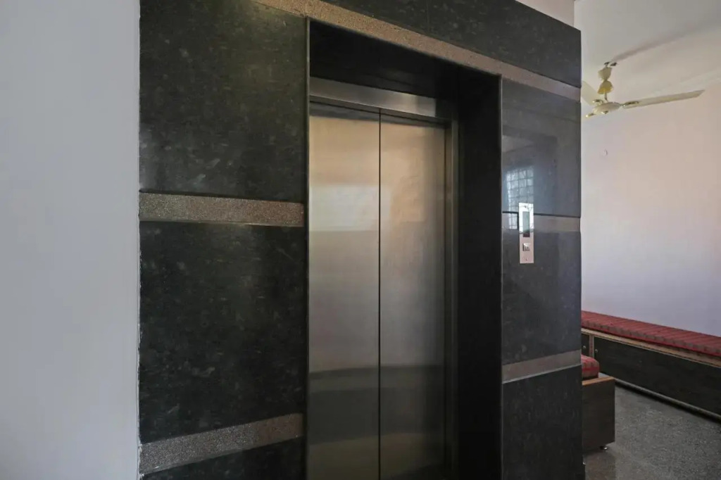 Hotel Athithi