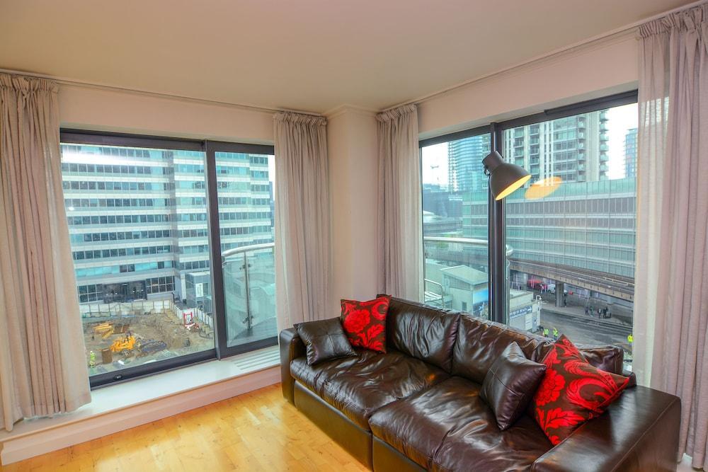 Canary Wharf Riverside Duplex