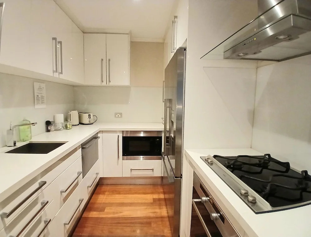 ReadySet Apartments at Southbank Condos
