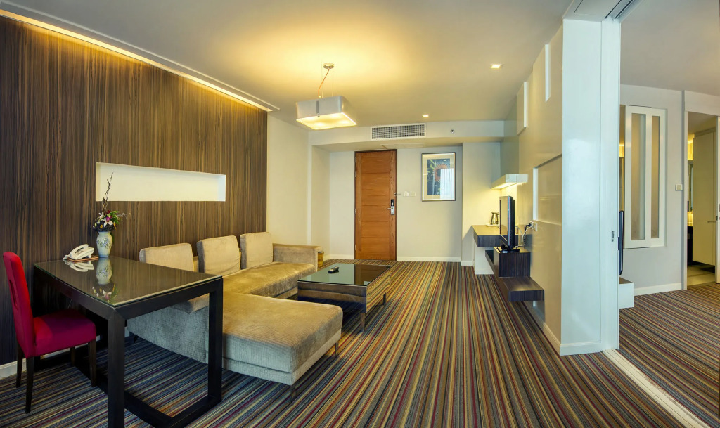 Thamrongin Hotel