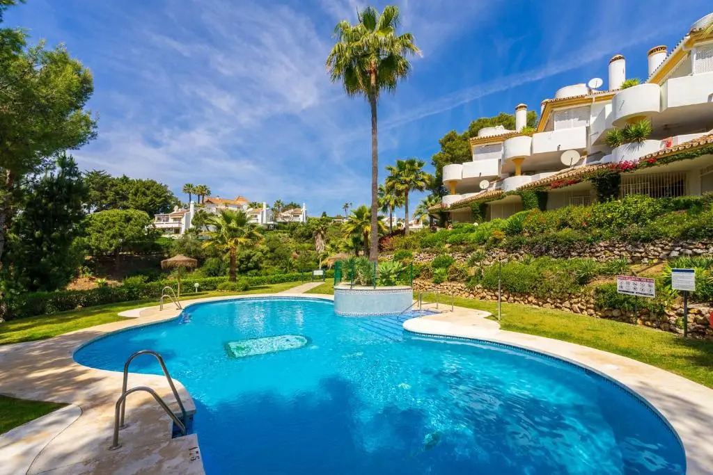Stunning golf and garden flat in La Siesta Golf Calahonda