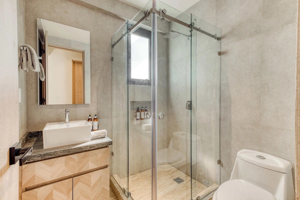 Centric 2 BR Condo in the Heart Roma Norte