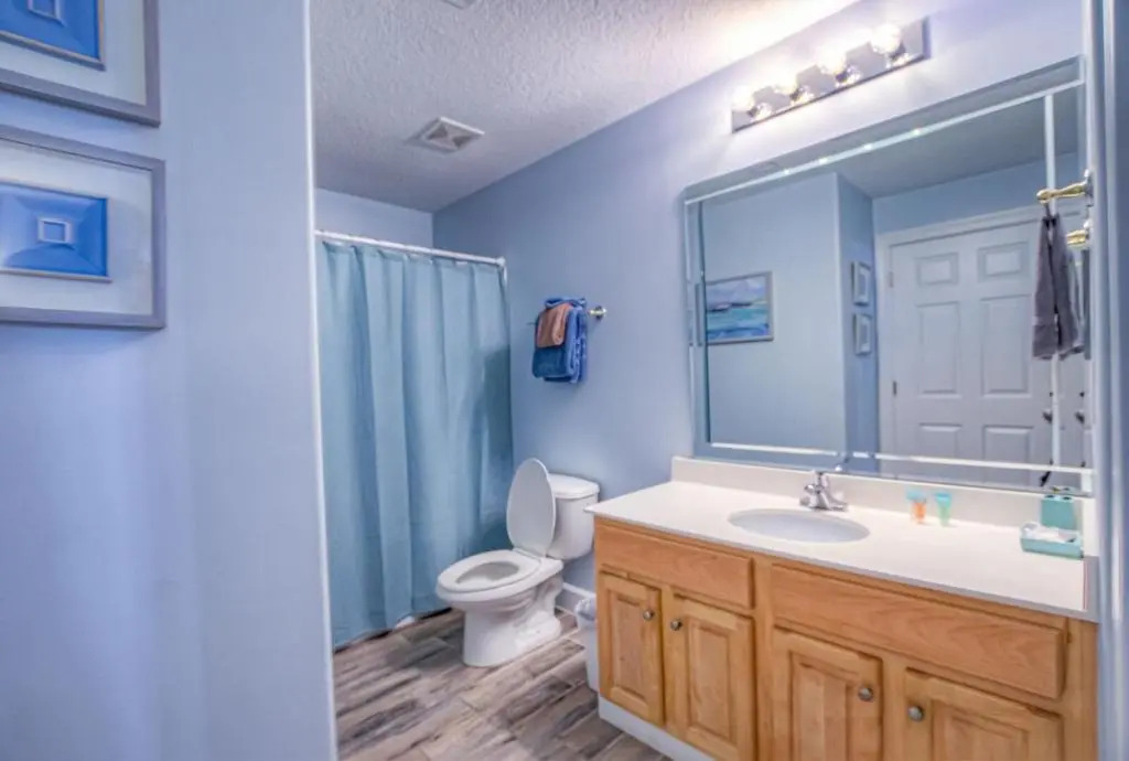 Ocean Reef 909! 4 BD 3 BA, Ocean View, And Amazing Location