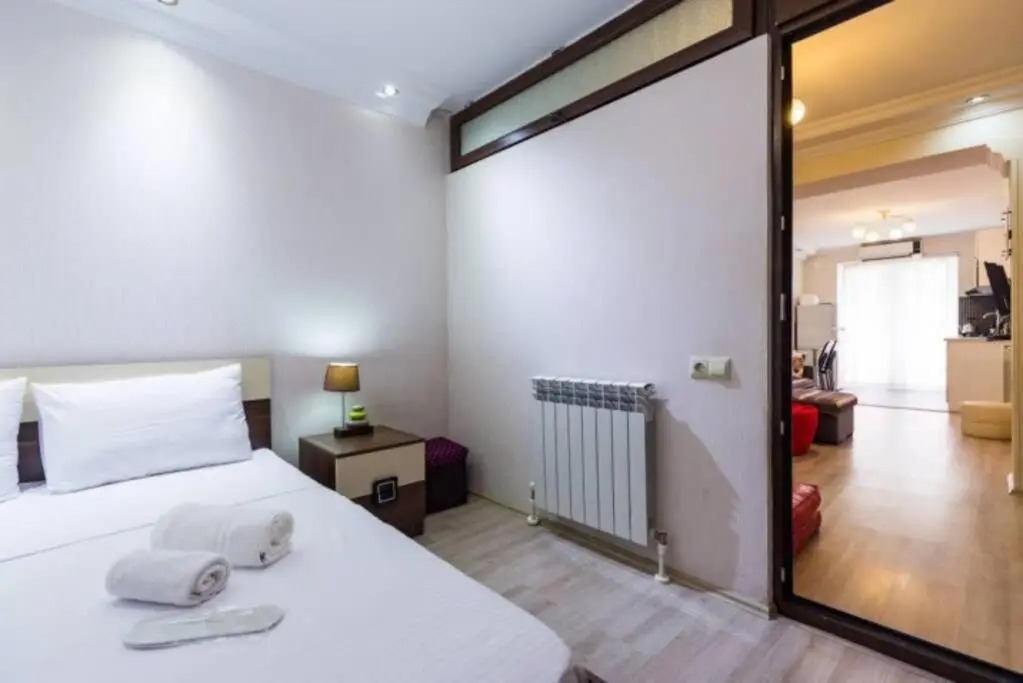 Modern 1BR In The Heart of Batumi