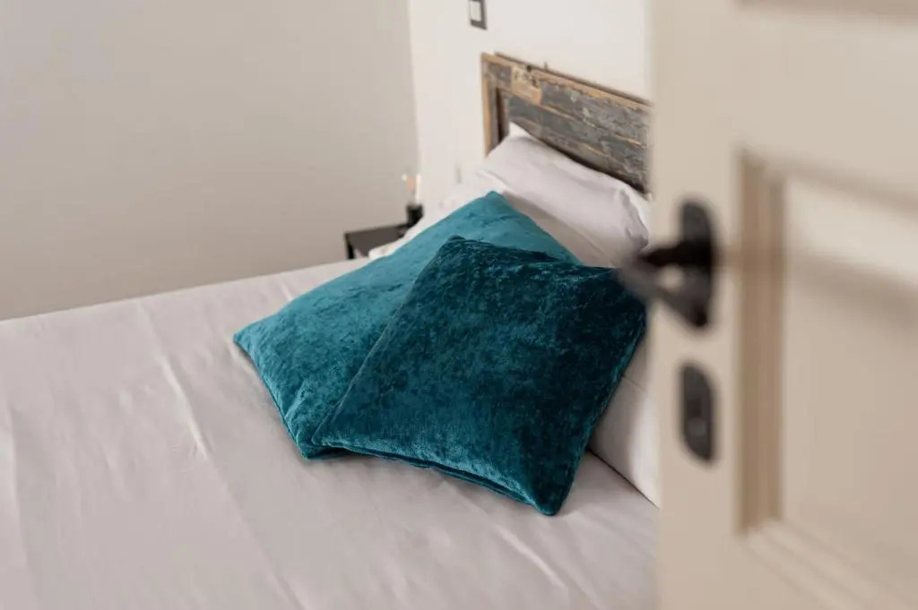 Bed and Box - VT01