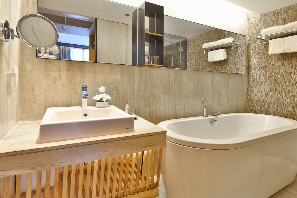 Arcadia Suites Ploenchit Bangkok