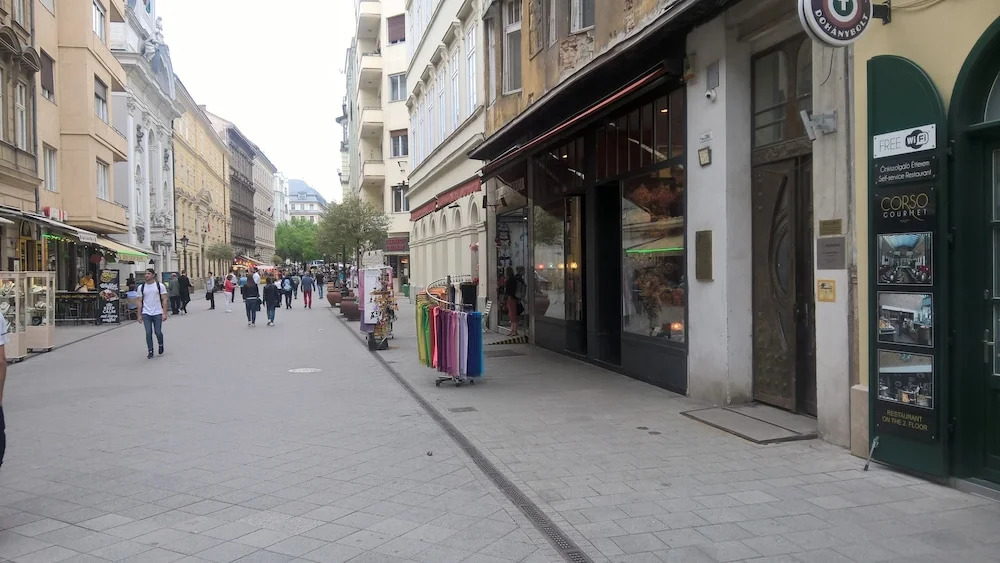 Váci Street Downtown Apartments