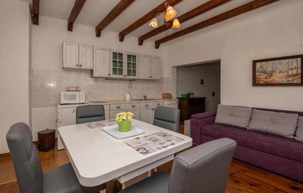 2 Bedroom Gorgeous Home In Baska Voda
