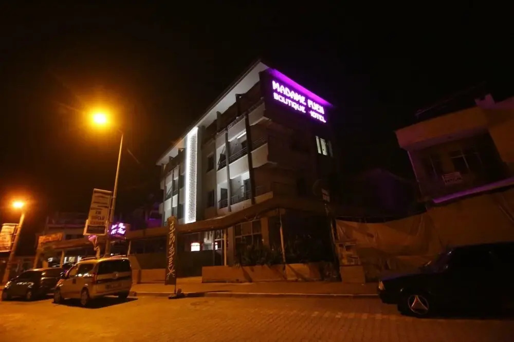 Madame Fijen Hotel