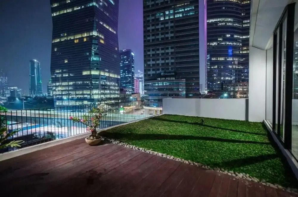 ZEN Premium Sampoerna Strategic Square