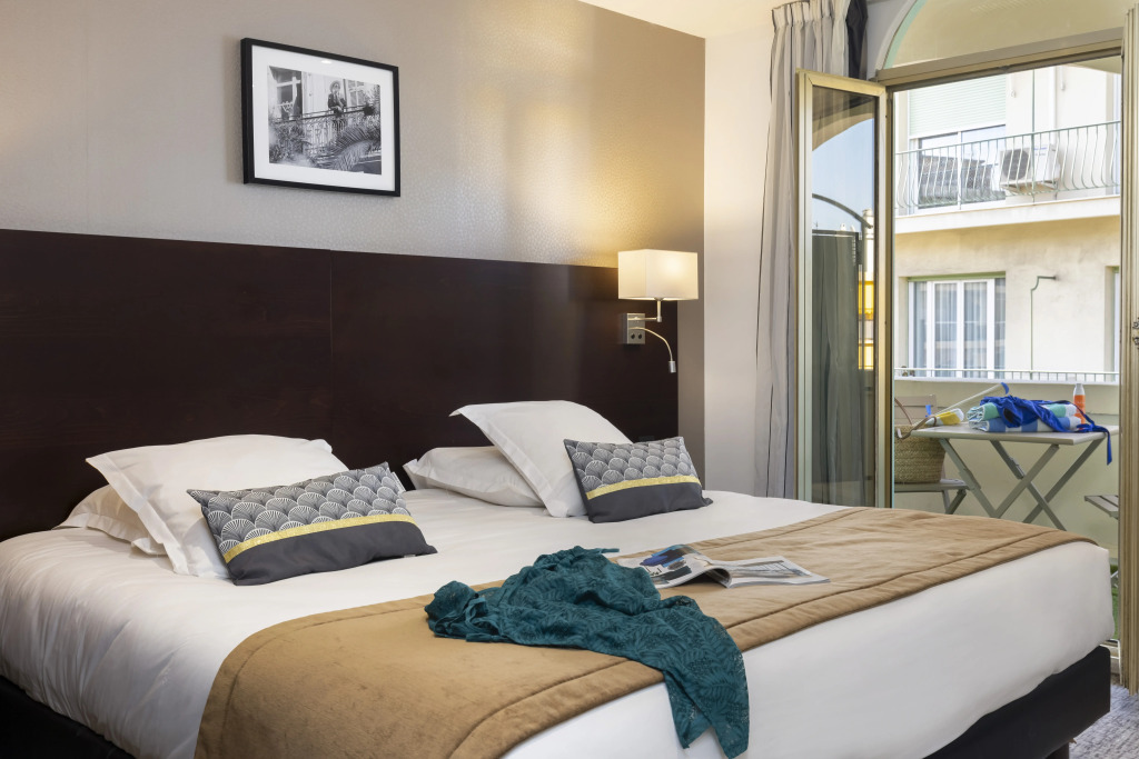 Hôtel Locarno Nice