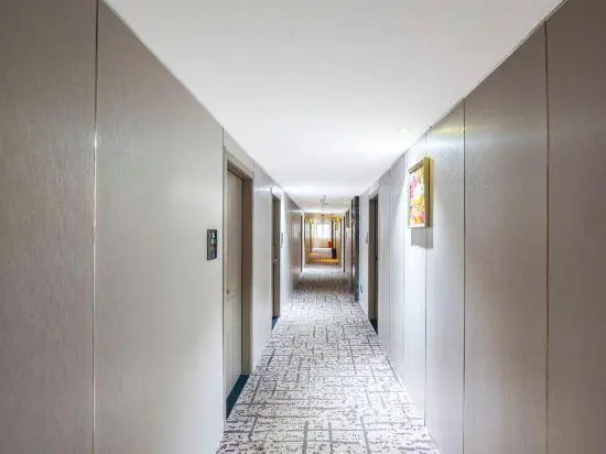 Manhadun Hotel