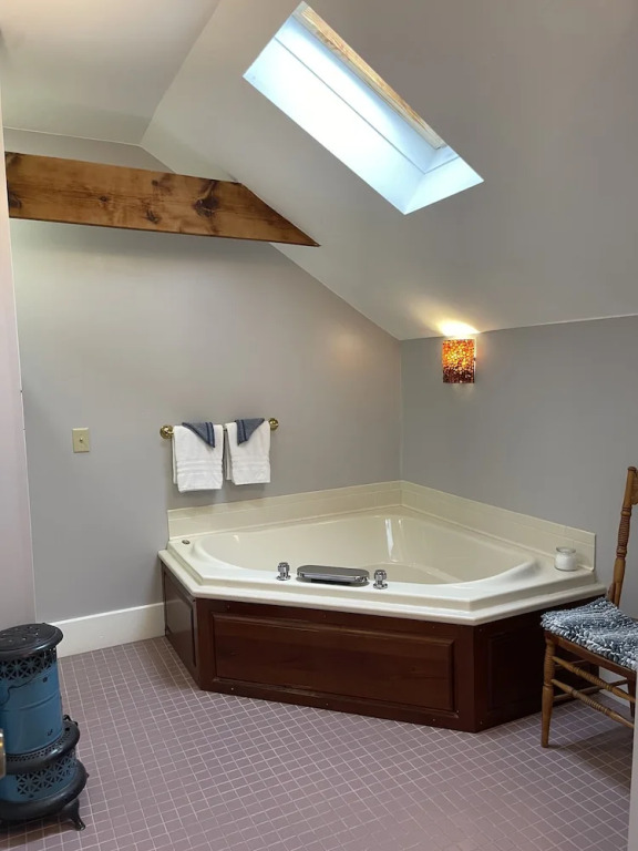 Carriage House Bed & Breakfast