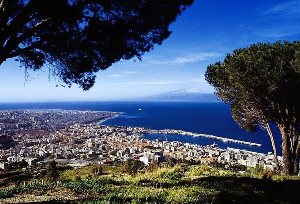Apartment with 2 Bedrooms in Villa San Giovanni, with Wonderful Sea View, Furnished Terrace And Wifi - 50 M From the Beach
