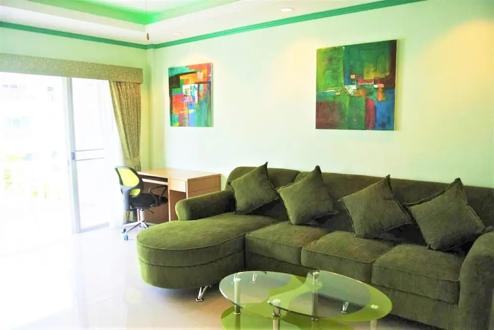 Corner 1 Bedroom Condo