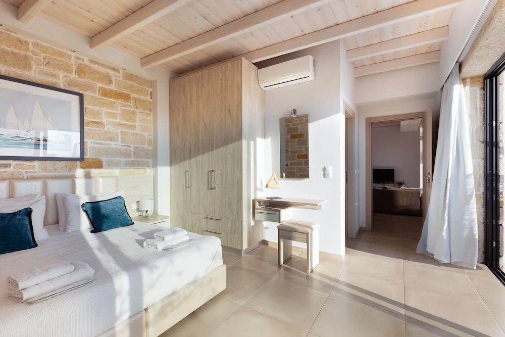Argyrie Villas, luxury, amazing sea view, heated pool