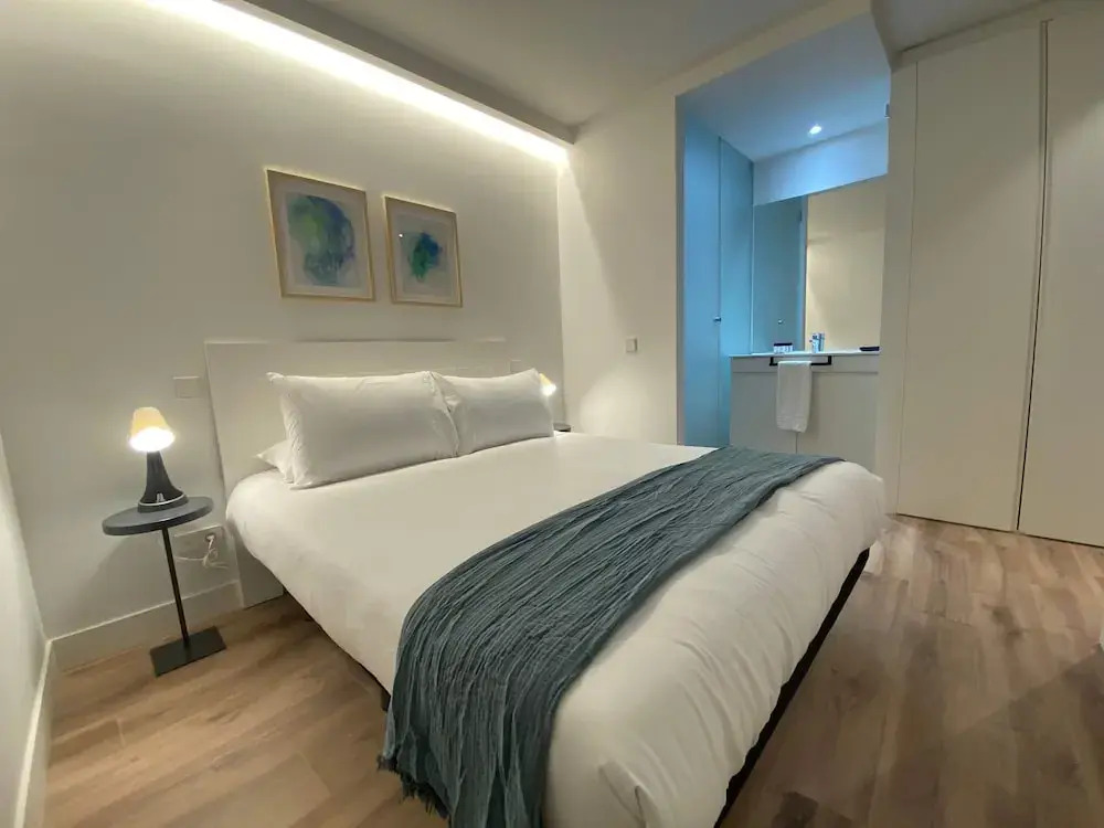 w Majestic 2BR at Palacio Real