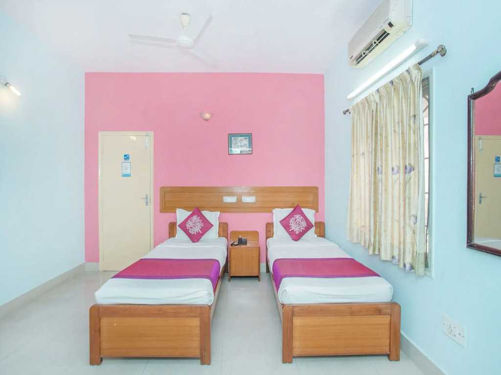Hotel Red Carpet Residence by OYO Rooms