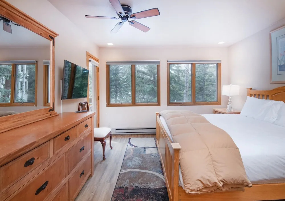 Townsend Place B103 2 Bedroom Condo by RedAwning