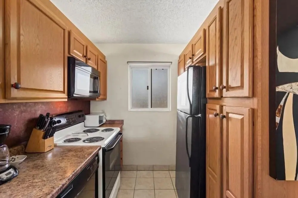 Menehune Shores, #206 2 Bedroom Condo