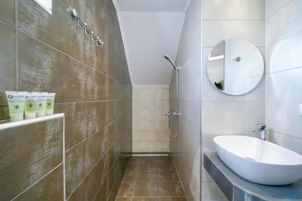 Eridon Suites