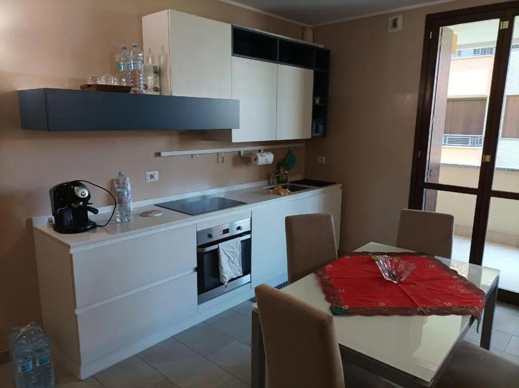 Camera doppia privata vicino Milano con bagno in comune