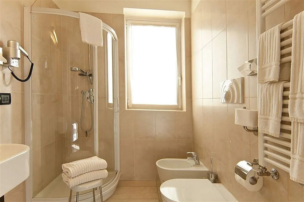 HOTEL HMR RHO Milano