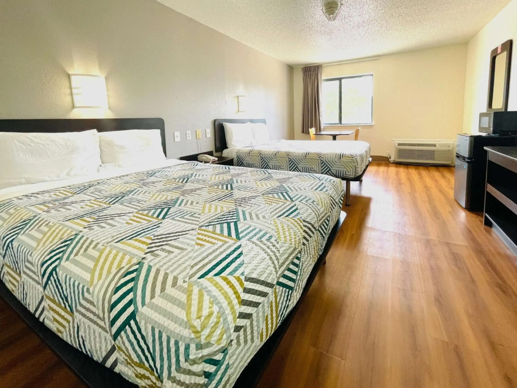 Motel 6-Duncanville, TX - Dallas