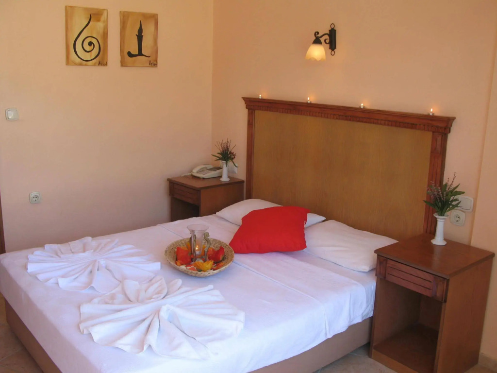 Rosy Suites Hotel