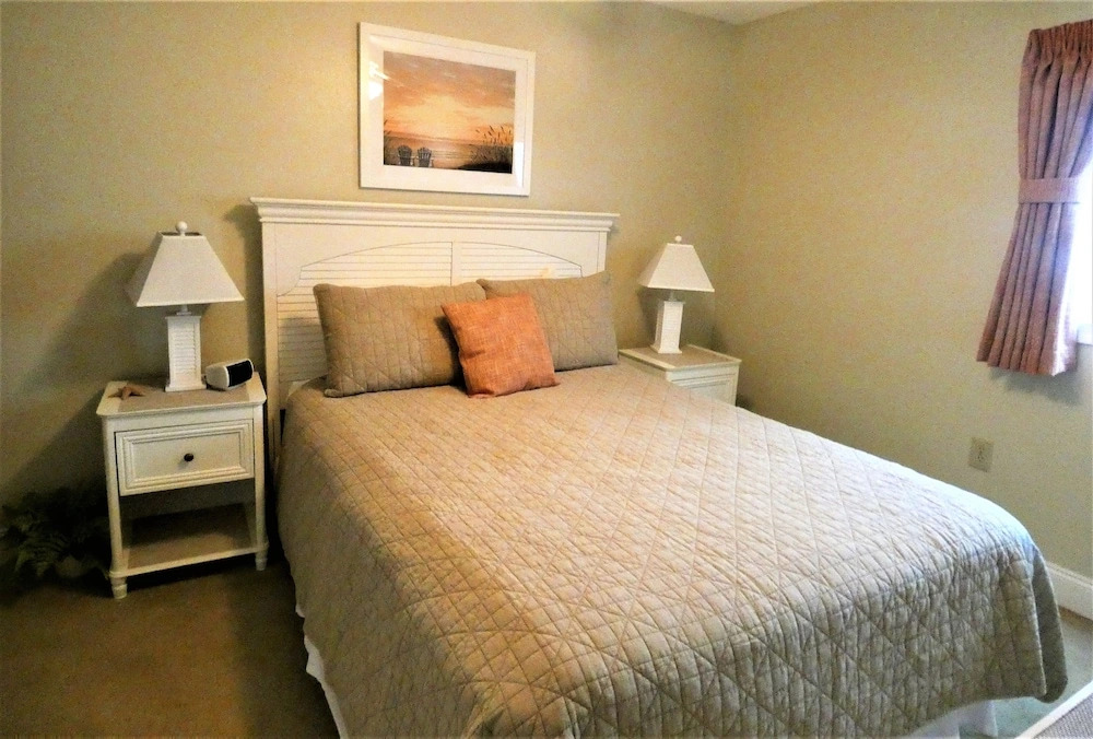 0408 Waters Edge Resort 1 Bedroom Condo