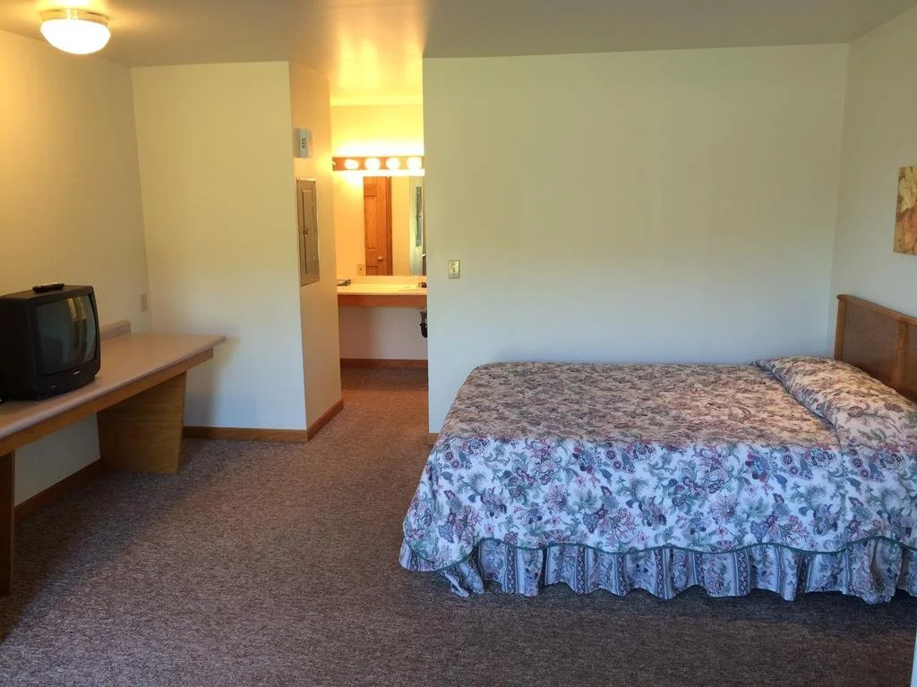 Village Inn Motel