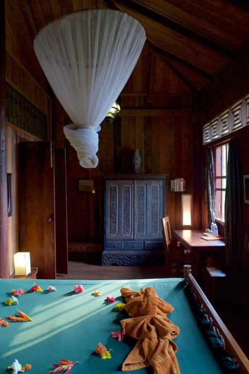 Rajabori Villas
